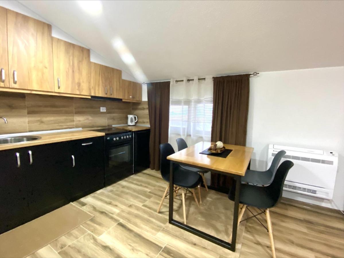 Clarina All Seasons Rooms & Apartments Крушево Экстерьер фото
